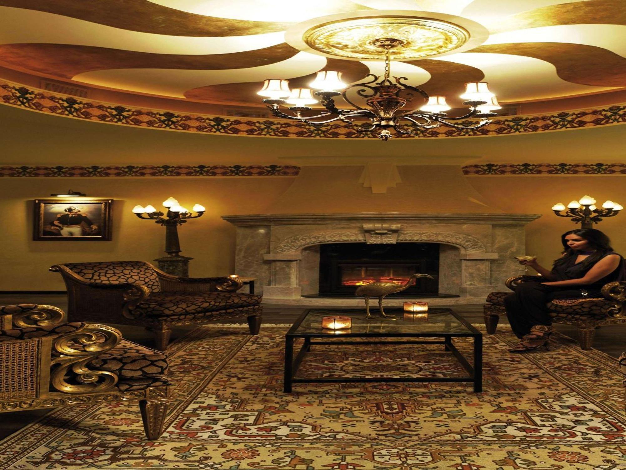 苏赛瑞享温泉水疗度假村 苏塞 外观 照片 The lobby of the hotel