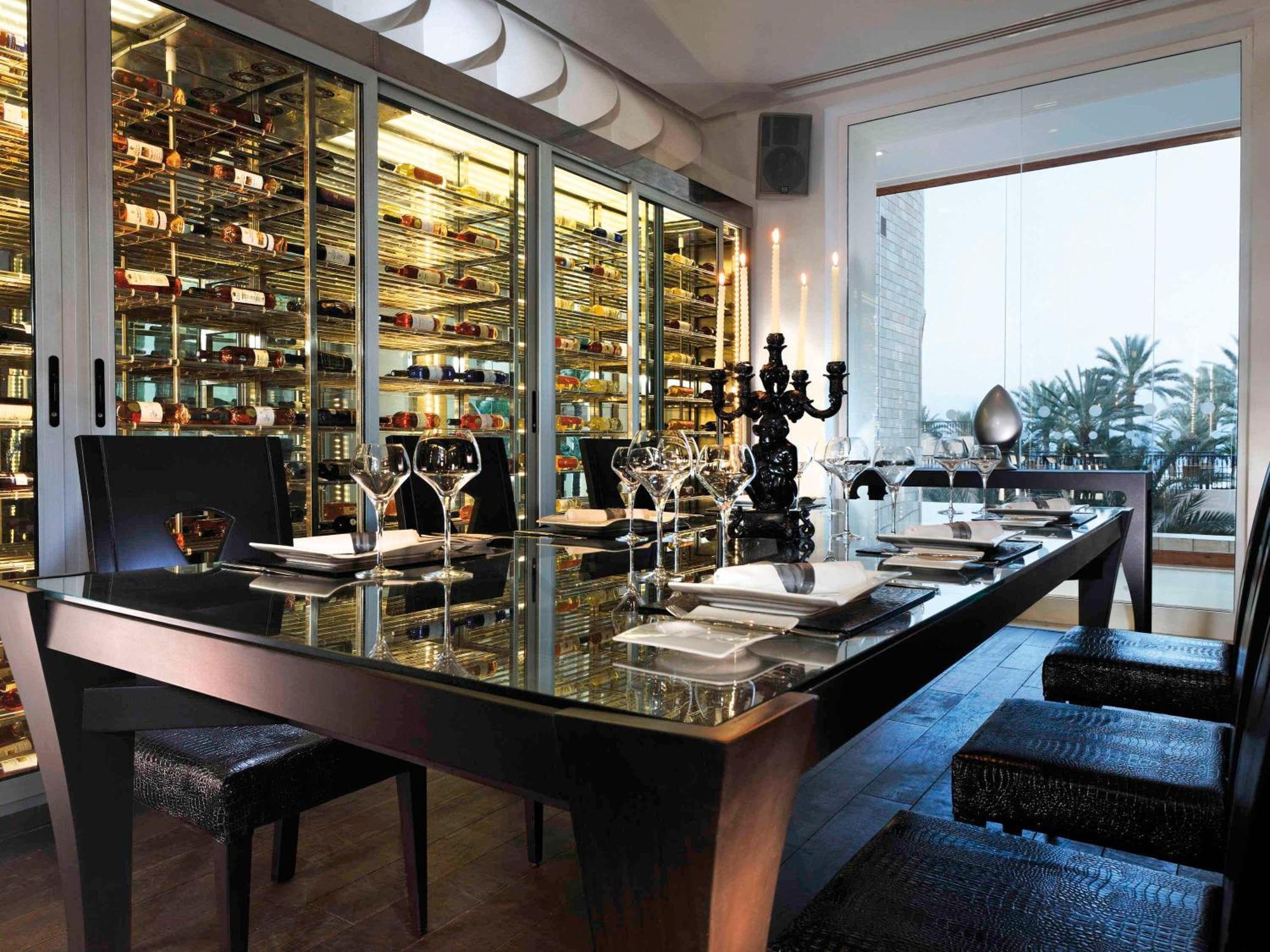苏赛瑞享温泉水疗度假村 苏塞 外观 照片 The Wine Rack