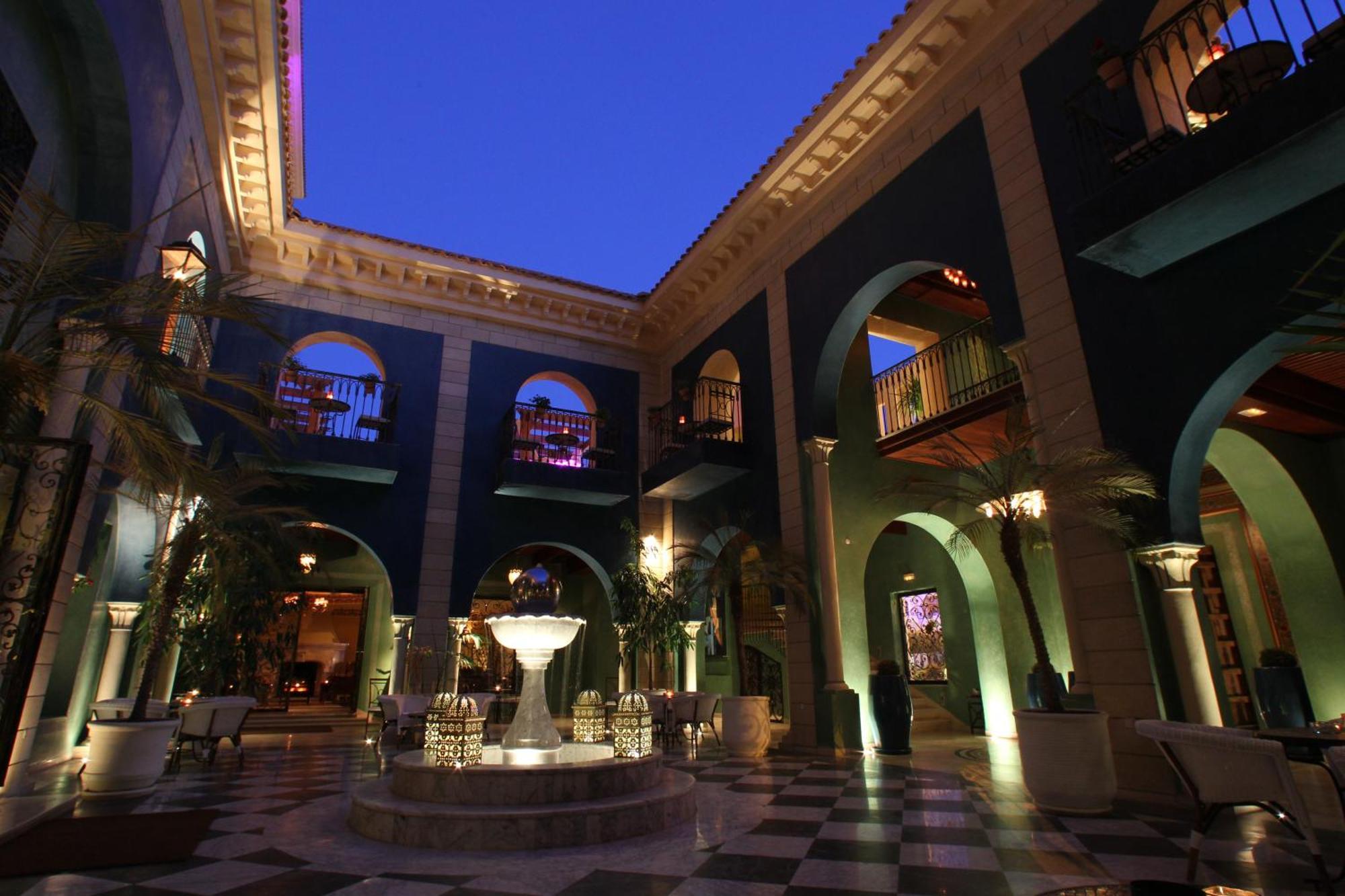 苏赛瑞享温泉水疗度假村 苏塞 外观 照片 The interior of the hotel