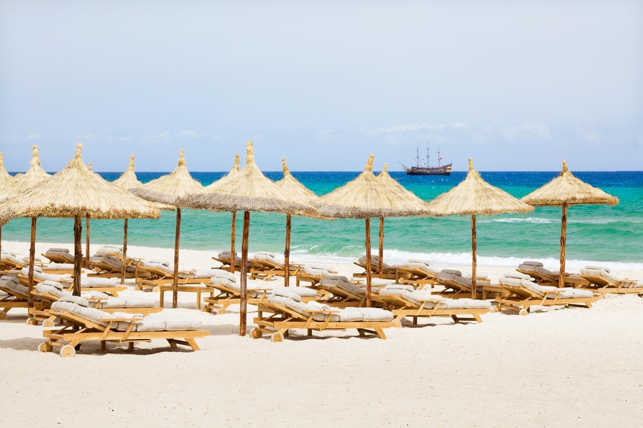 苏赛瑞享温泉水疗度假村 苏塞 设施 照片 Beach in Hurghada